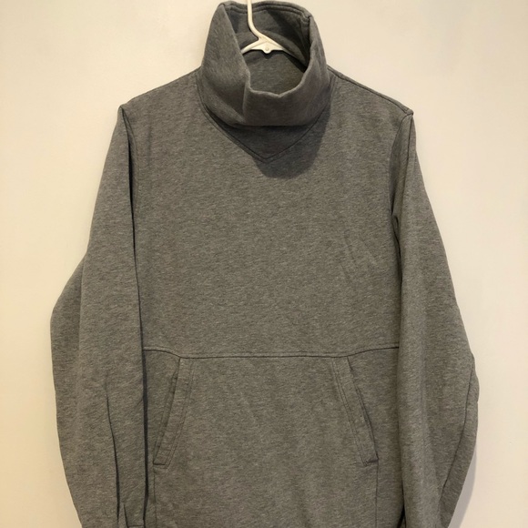 Lululemon gray pullover sweatshirt